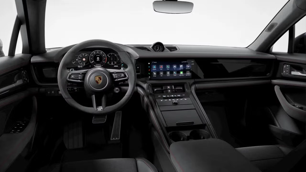 2026 Porsche Panamera - Image 28 of 31