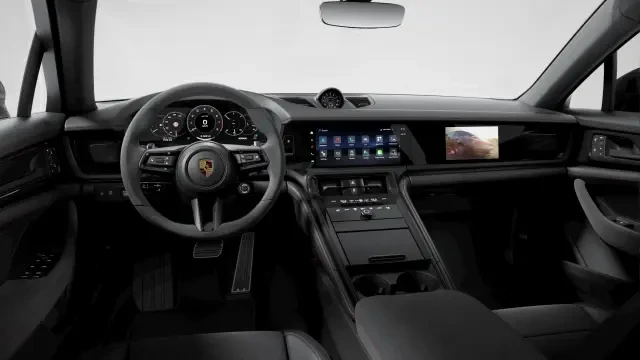 2026 Porsche Panamera - Image 30 of 30