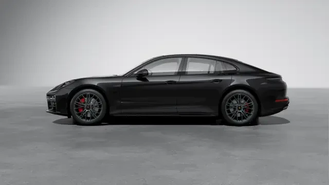 2026 Porsche Panamera - Image 14 of 31