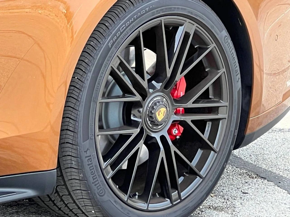 2026 Porsche 976 Panamera - Image 3 of 5