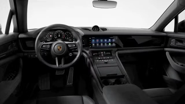 2026 Porsche Panamera - Image 26 of 31
