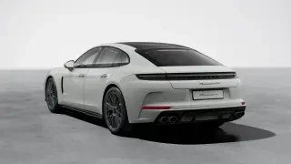2026 Porsche Panamera - Image 21 of 31