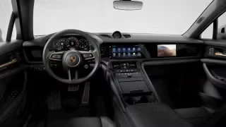 2026 Porsche Panamera - Image 25 of 31