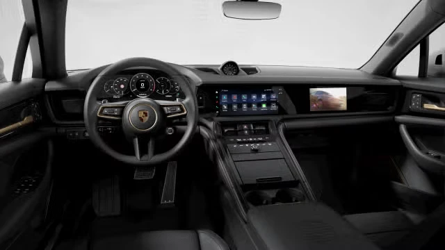 2026 Porsche Panamera - Image 26 of 31