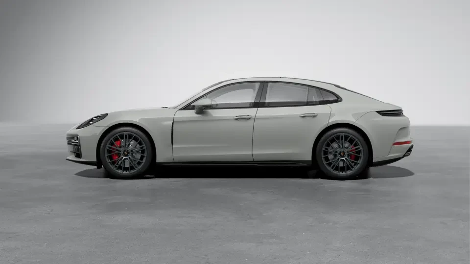 2026 Porsche Panamera - Image 15 of 31