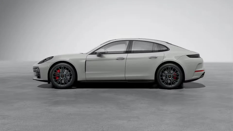2026 Porsche Panamera - Image 11 of 31