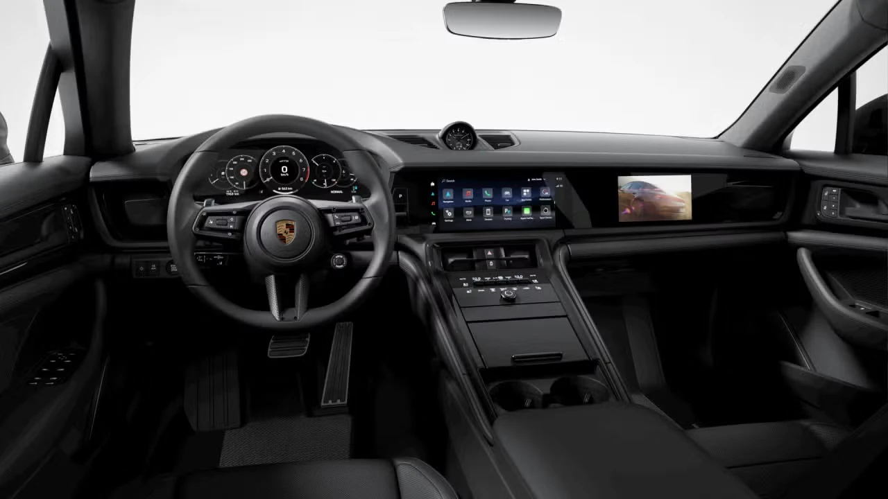 2026 Porsche Panamera - Image 28 of 31