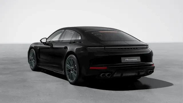 2026 Porsche Panamera - Image 22 of 31