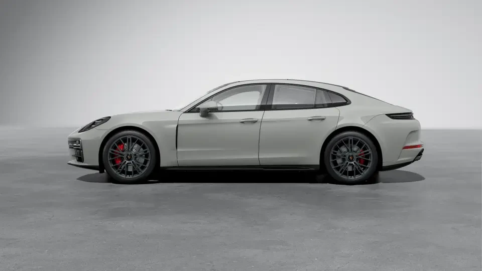 2026 Porsche Panamera - Image 15 of 31