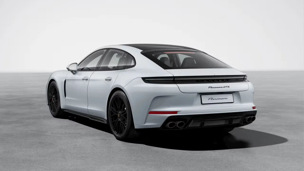 2026 Porsche Panamera - Image 20 of 31