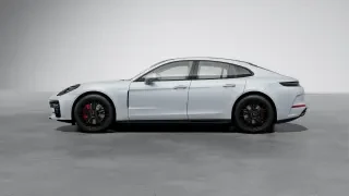 2026 Porsche Panamera - Image 13 of 31