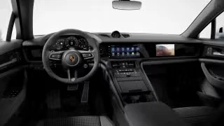 2026 Porsche Panamera - Image 25 of 31