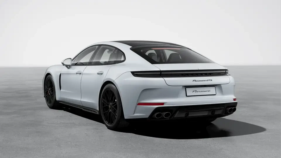 2026 Porsche Panamera - Image 23 of 31