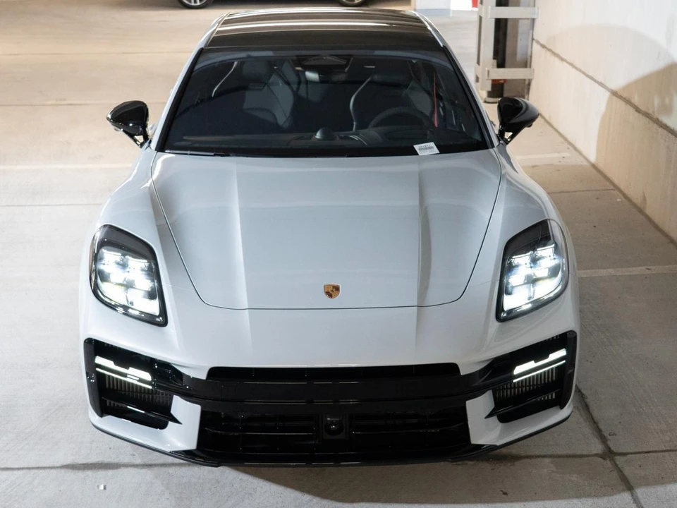 2026 Porsche 976 Panamera - Image 6 of 29
