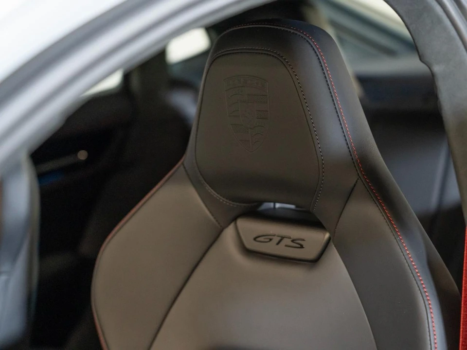 2026 Porsche 976 Panamera - Image 24 of 29