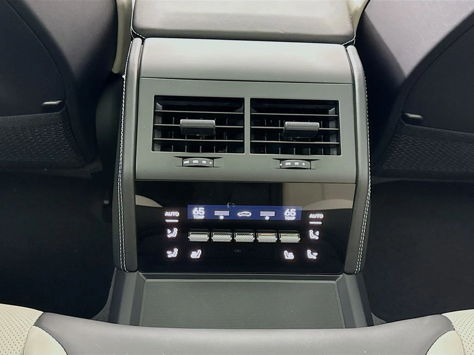 2026 Porsche 976 Panamera - Image 30 of 31