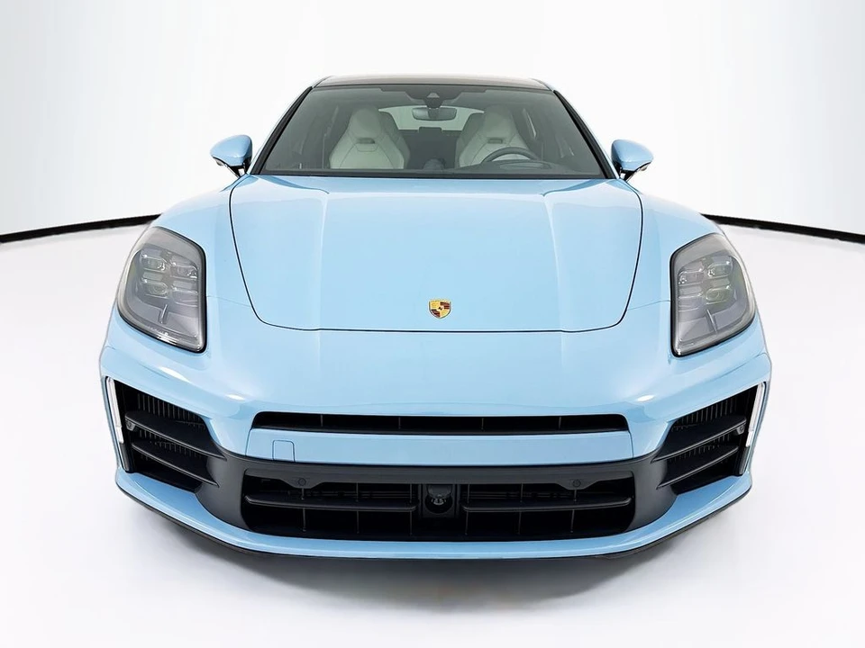 2026 Porsche 976 Panamera - Image 6 of 31