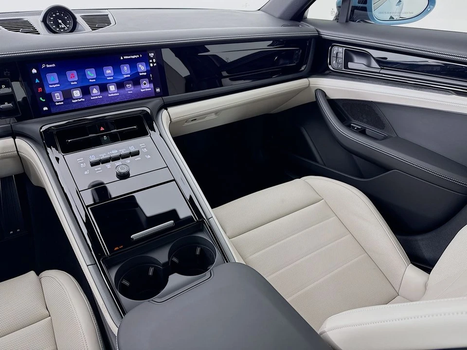2026 Porsche 976 Panamera - Image 28 of 31