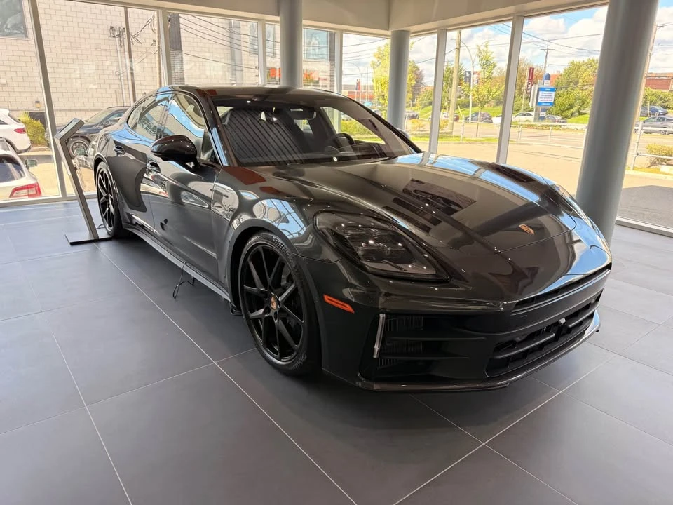 2026 Porsche 976 Panamera - Image 2 of 10