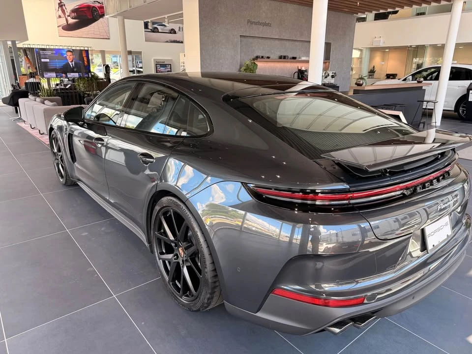 2026 Porsche 976 Panamera - Image 5 of 10