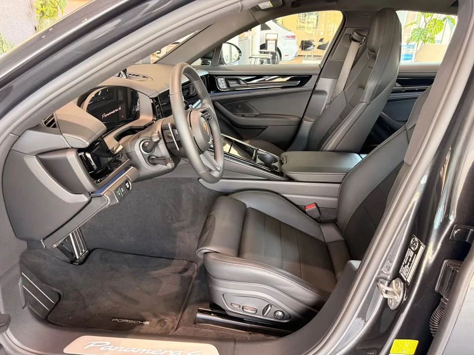 2026 Porsche 976 Panamera - Image 6 of 10