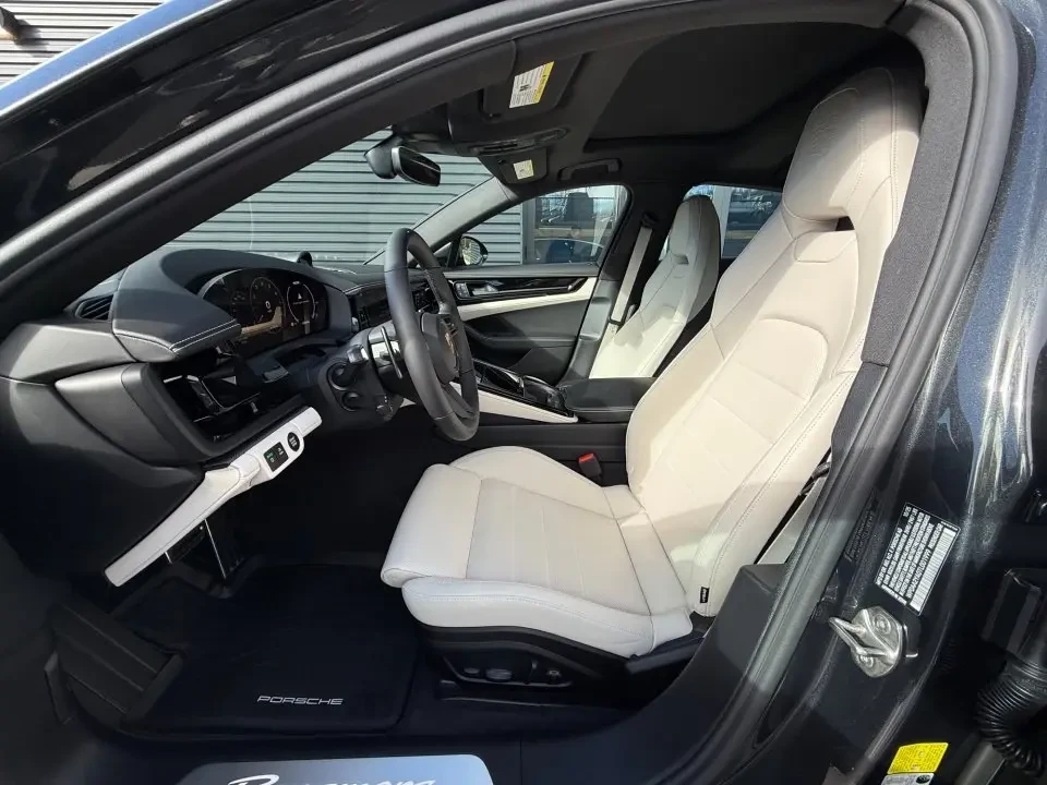 2026 Porsche 976 Panamera - Image 6 of 12