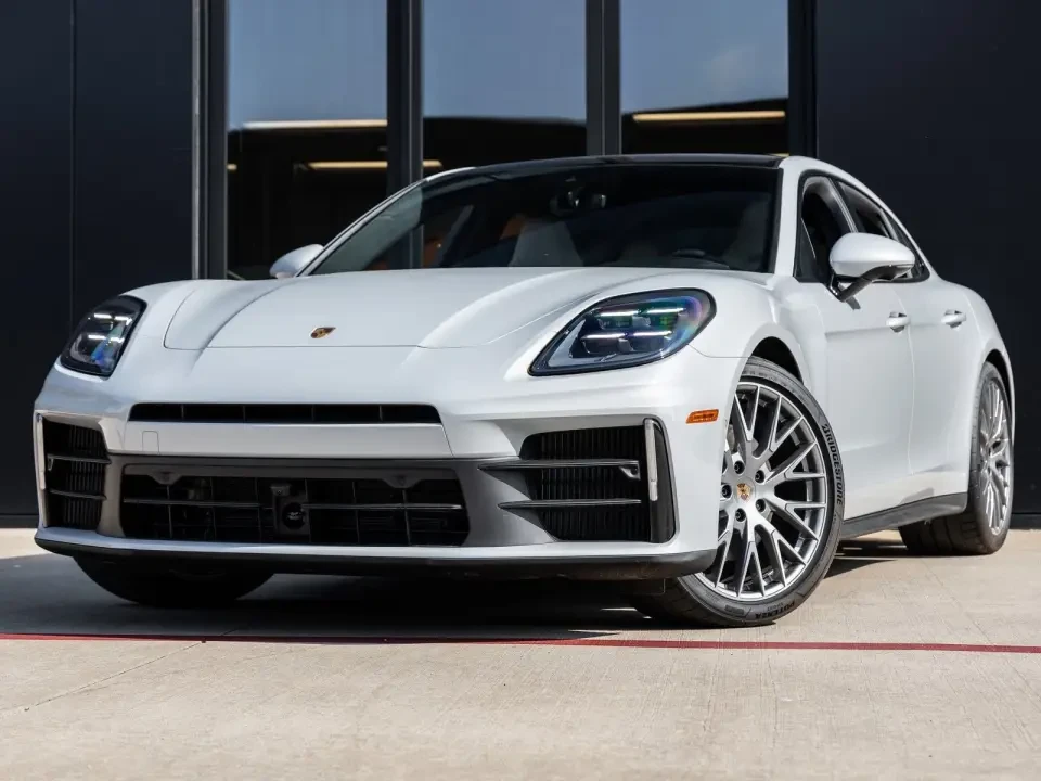 2026 Porsche 976 Panamera - Image 8 of 11