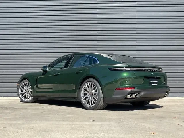 2026 Porsche 976 Panamera - Image 3 of 7
