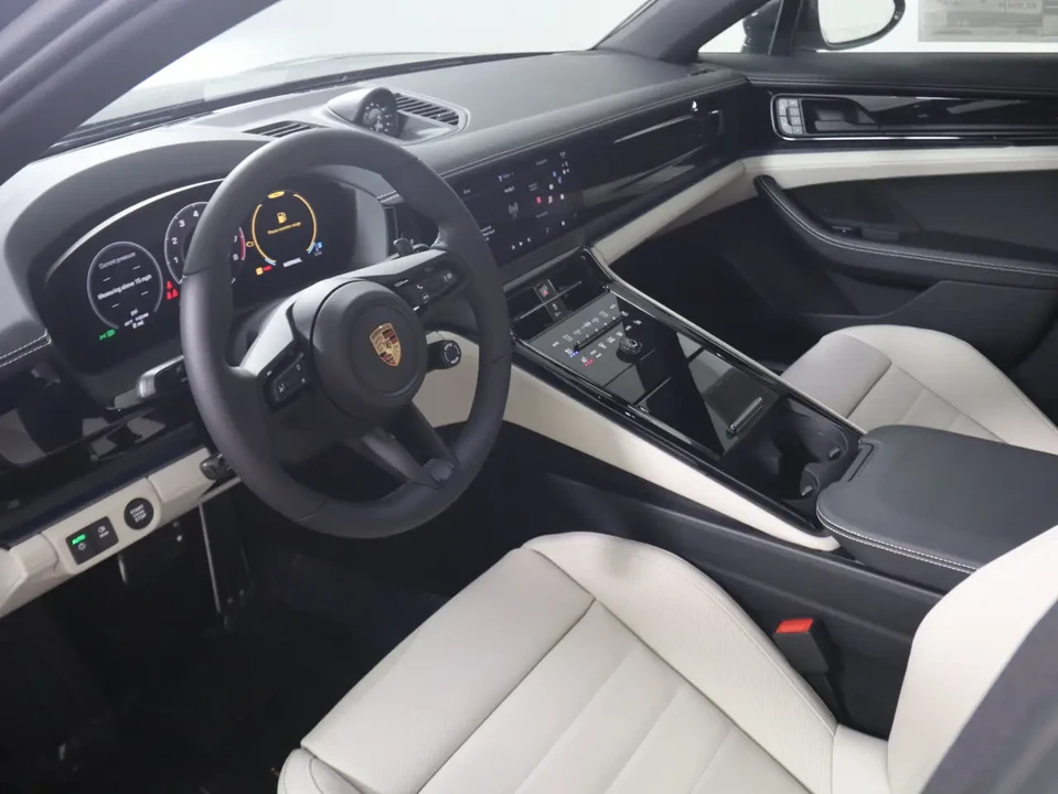 2026 Porsche 976 Panamera - Image 5 of 12