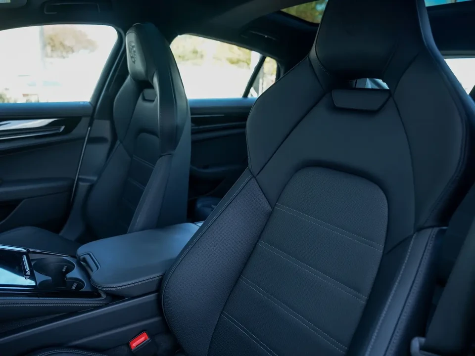 2026 Porsche 976 Panamera - Image 5 of 6