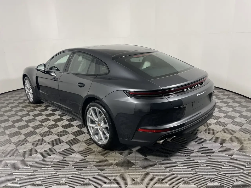 2026 Porsche 976 Panamera - Image 3 of 12