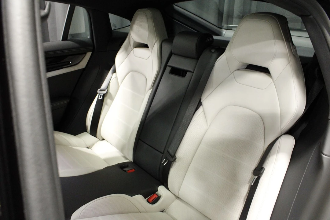 2026 Porsche 976 Panamera - Image 21 of 31