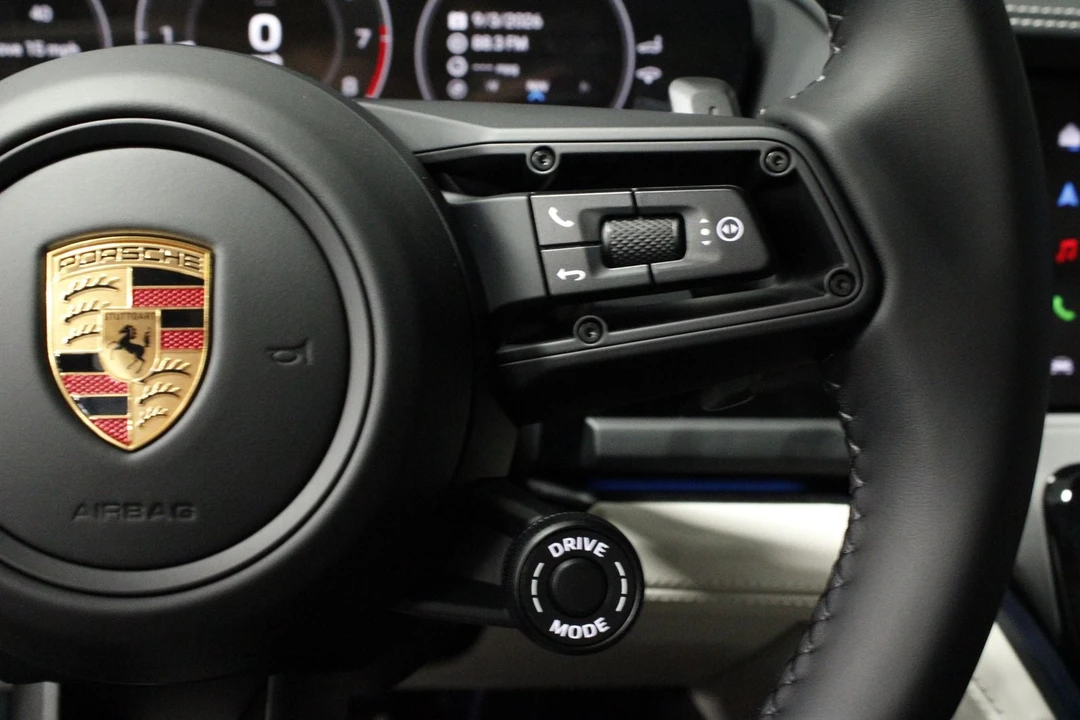 2026 Porsche 976 Panamera - Image 29 of 31