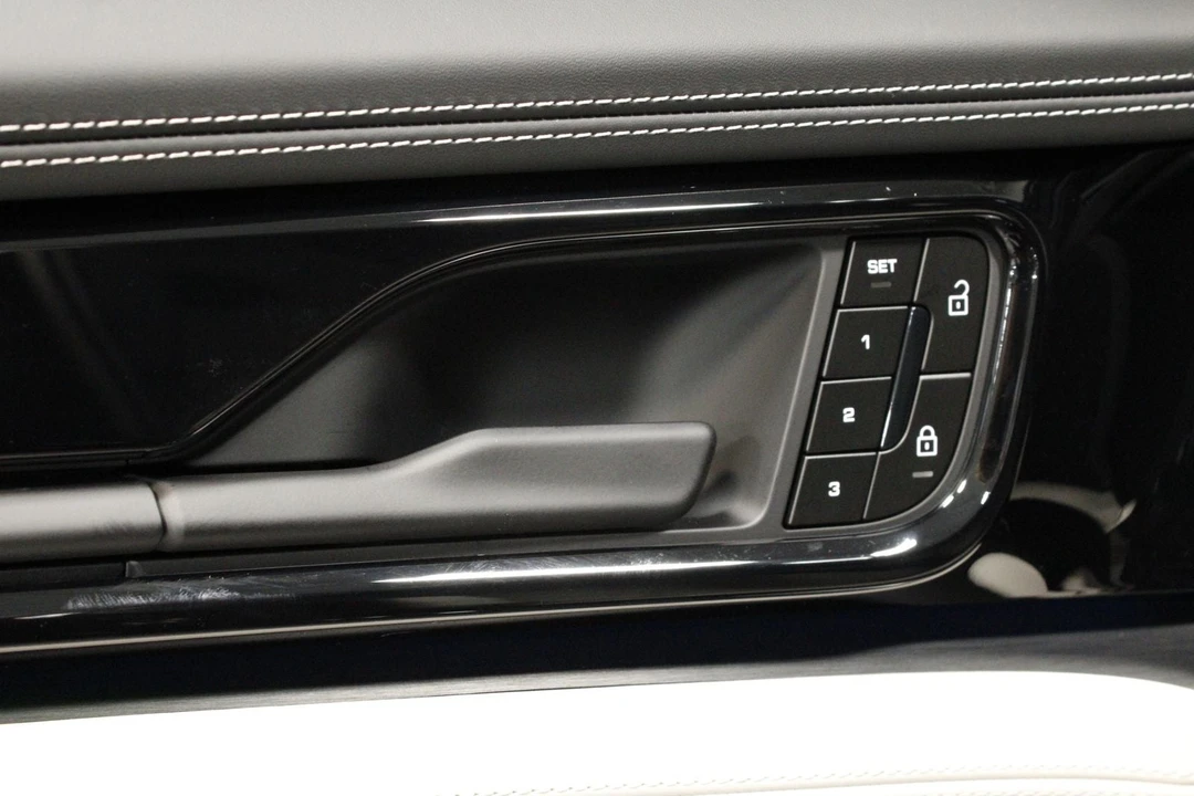 2026 Porsche 976 Panamera - Image 30 of 31