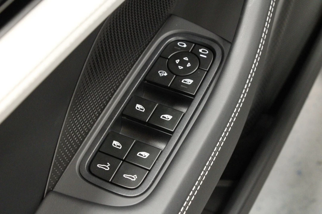2026 Porsche 976 Panamera - Image 31 of 31