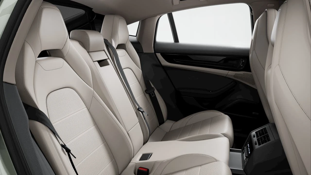 2026 Porsche 976 Panamera - Image 10 of 10