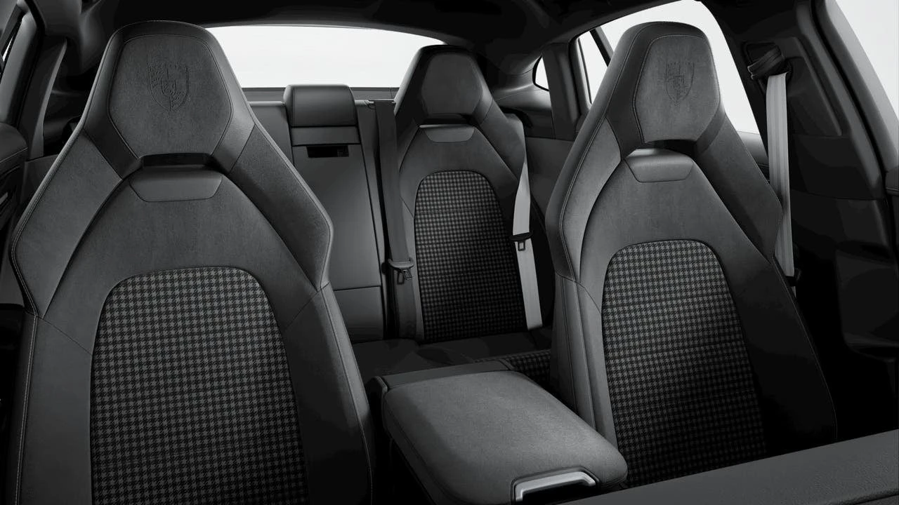 2026 Porsche 976 Panamera - Image 9 of 10