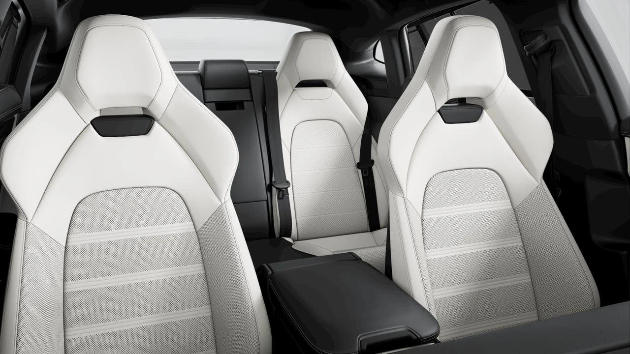 2026 Porsche Panamera - Image 9 of 10