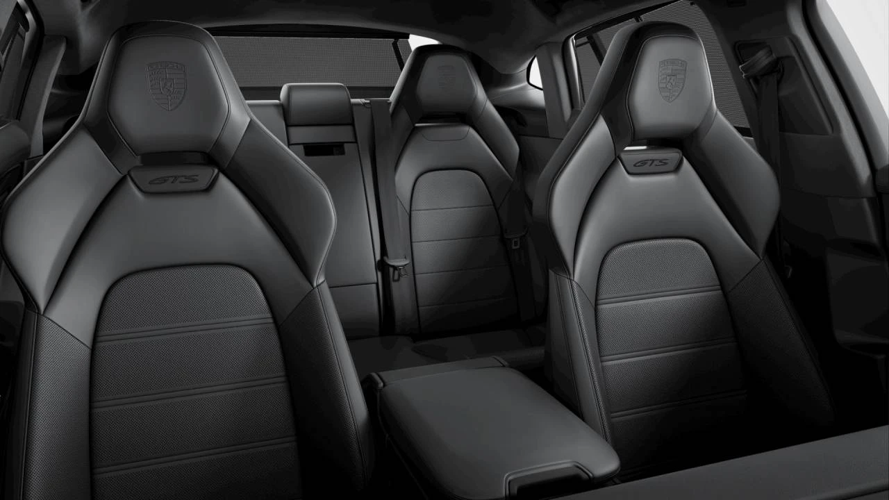 2026 Porsche 976 Panamera - Image 9 of 10