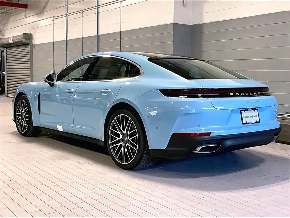 2026 Porsche 976 Panamera - Image 3 of 6