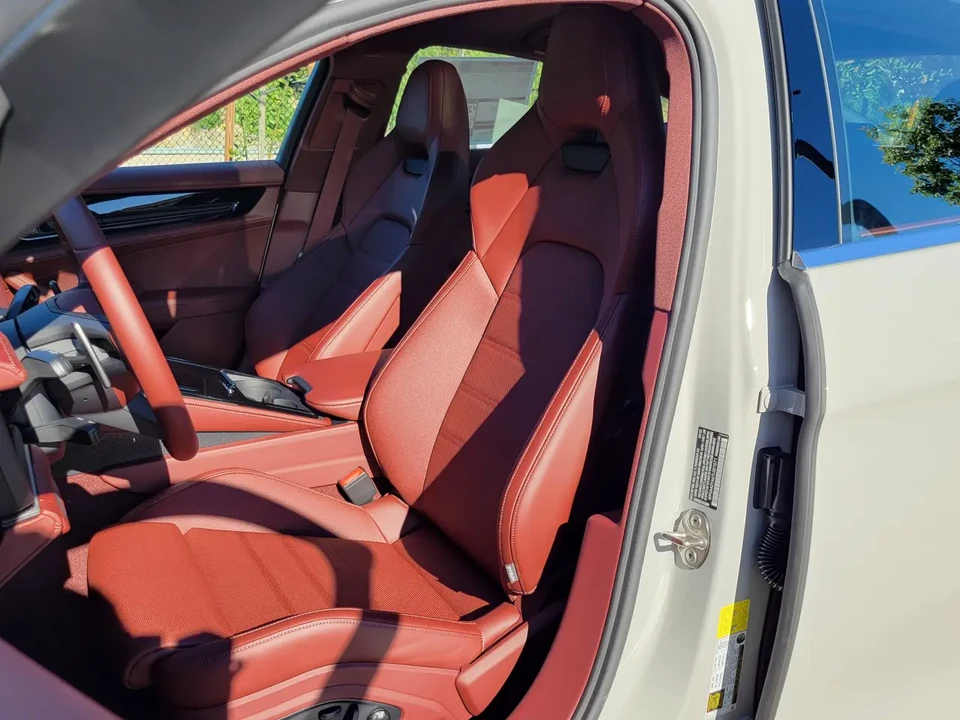 2026 Porsche 976 Panamera - Image 5 of 7