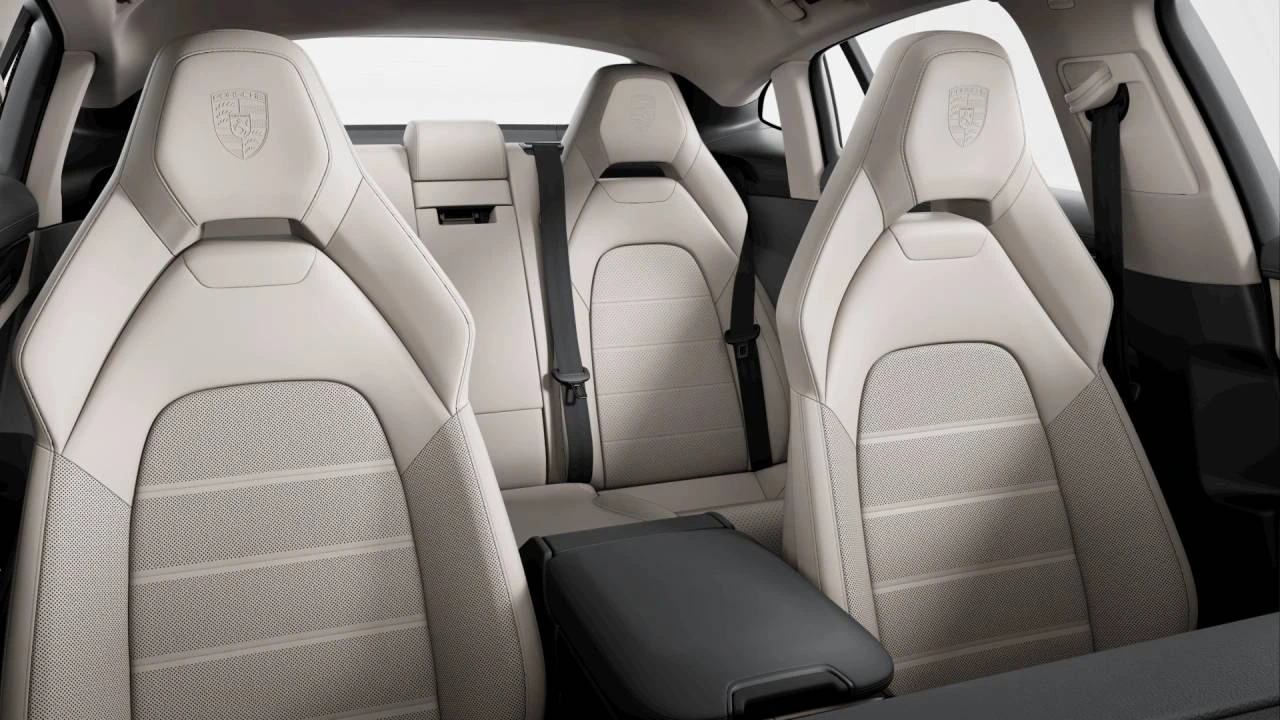 2026 Porsche 976 Panamera - Image 9 of 10