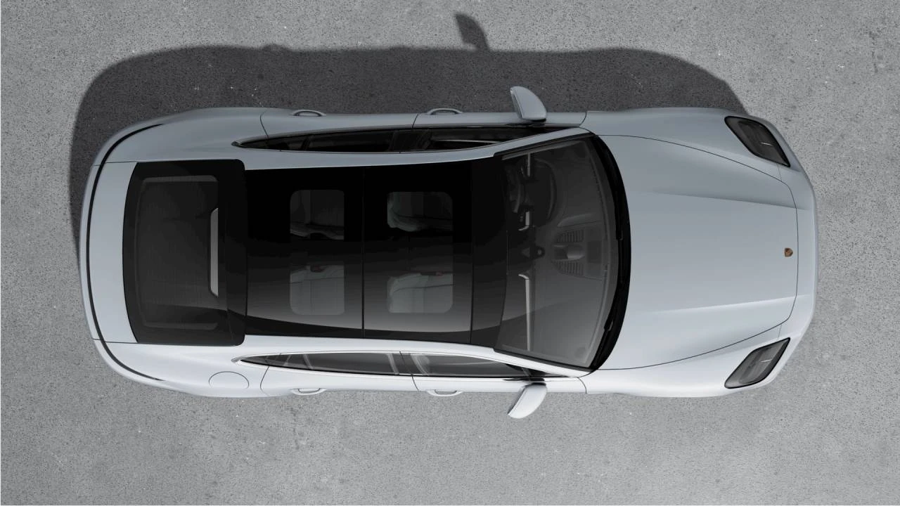 2026 Porsche 976 Panamera - Image 4 of 10