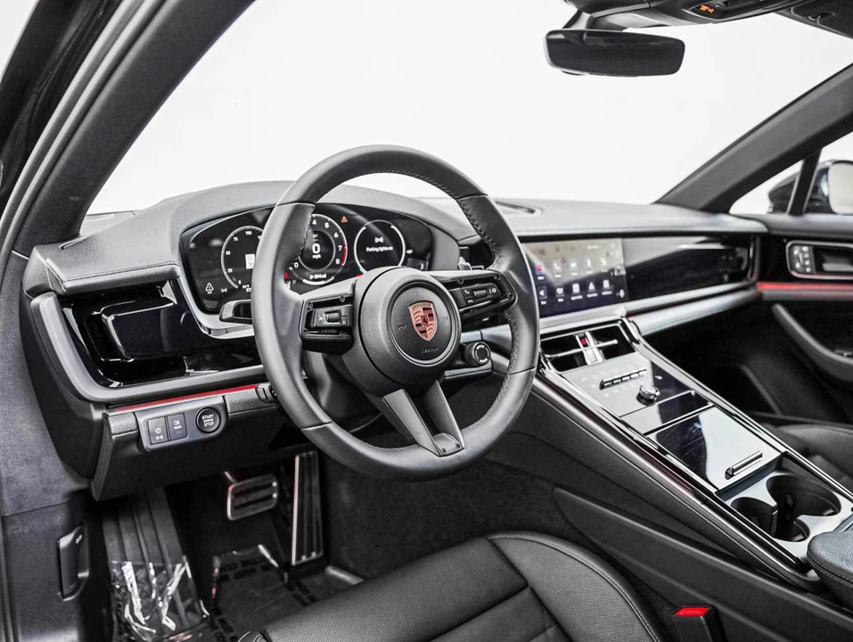 2026 Porsche 976 Panamera - Image 4 of 4