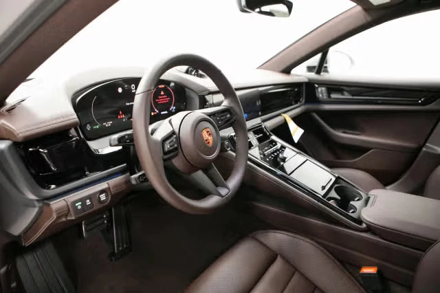 2026 Porsche 976 Panamera - Image 26 of 31