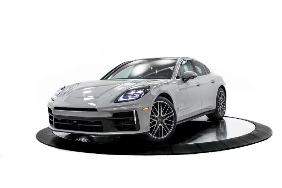 2026 Porsche 976 Panamera - Image 3 of 31