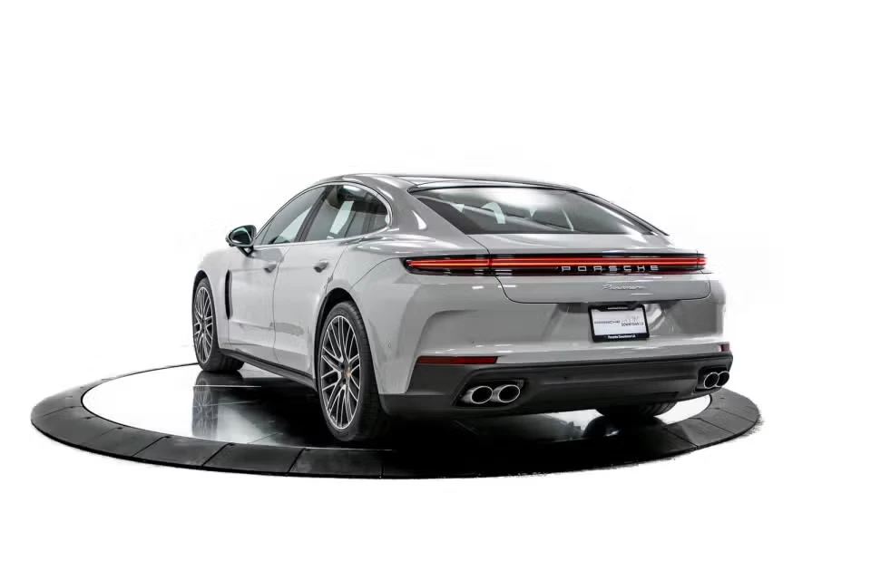 2026 Porsche 976 Panamera - Image 19 of 31