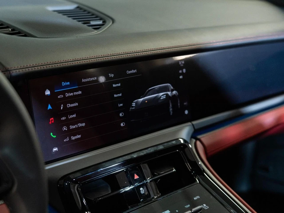 2026 Porsche 976 Panamera - Image 20 of 28