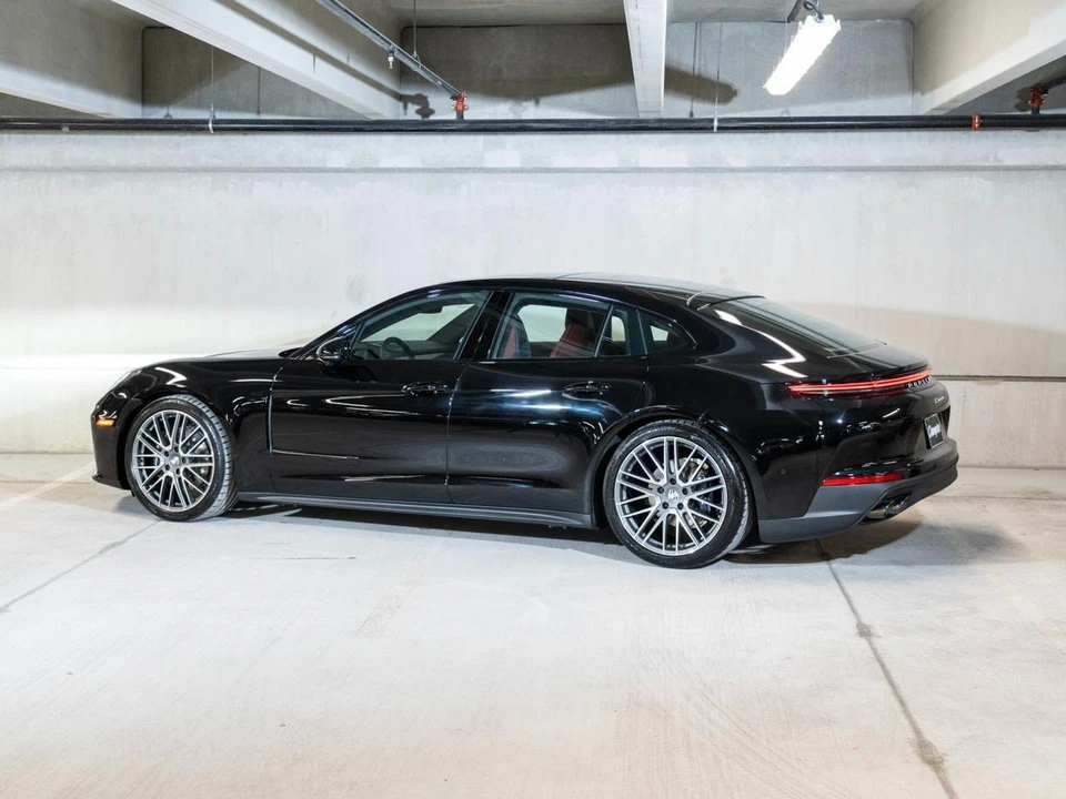 2026 Porsche 976 Panamera - Image 3 of 28