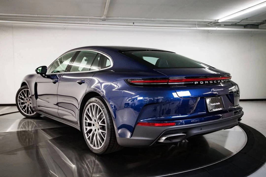 2026 Porsche 976 Panamera - Image 3 of 4